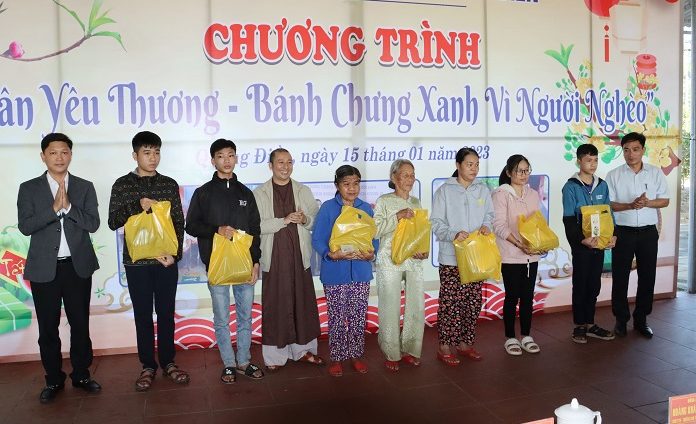 Bánh chưng xanh vì người nghèo