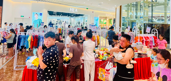 Viện Astri phối hợp cùng Vincom Retail tổ chức Chương trình XTTM đầy ấn tượng tại Vincom Mega Mall Smart City