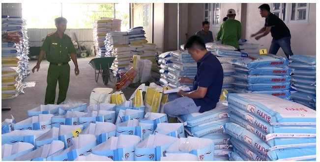thuc-an-tom-gia-bi-phat-hien-stnn-1749629467.png