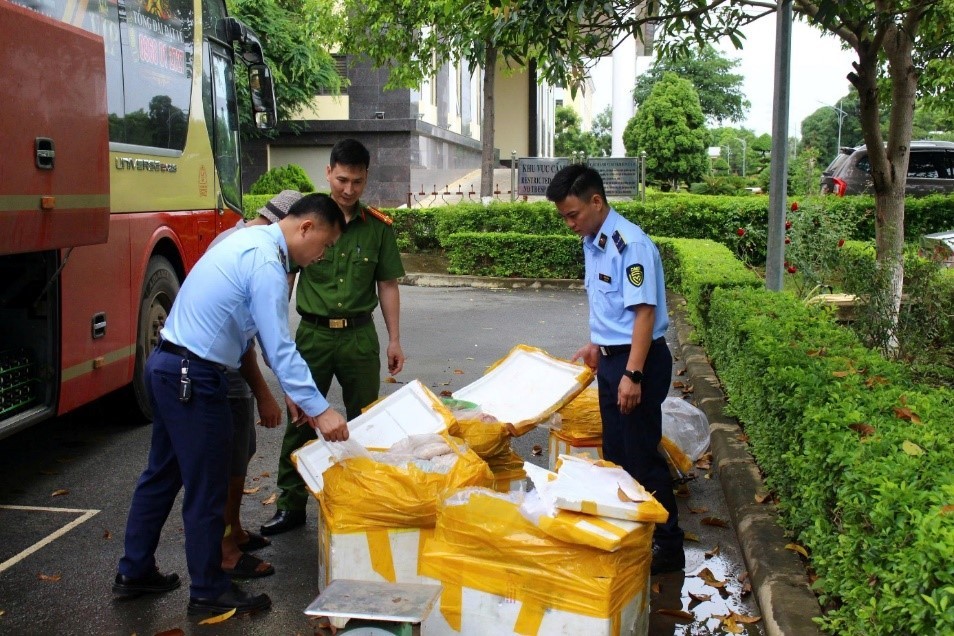 son-la-ngan-chan-thuc-pham-ban-1750728304.jpg