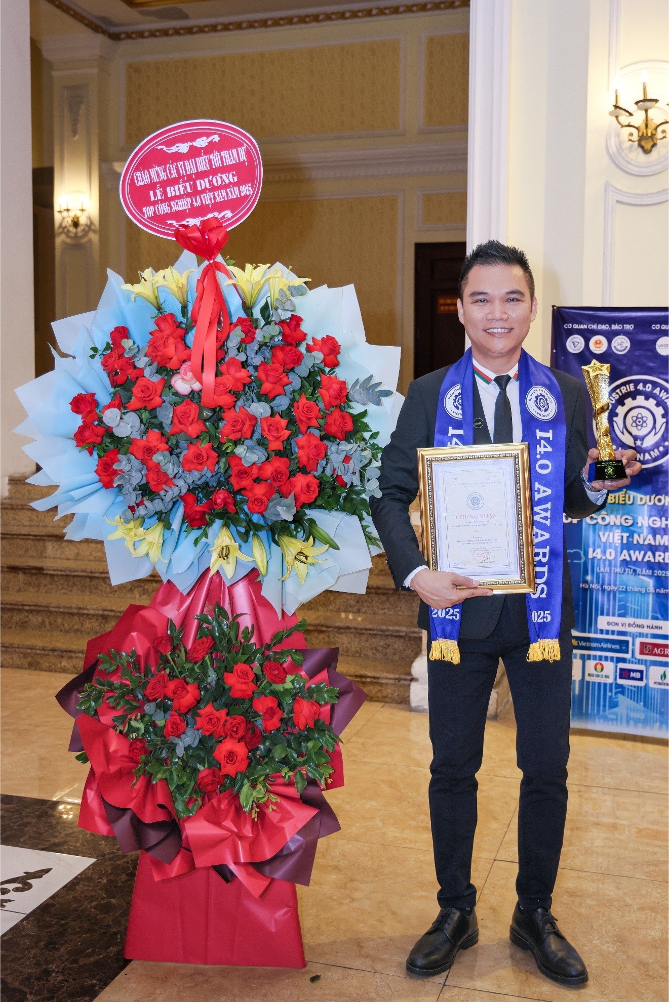 herbalife-duoc-vinh-danh-top-doanh-nghiep-san-pham-so-thong-minh-stnn-3-1750828912.jpg