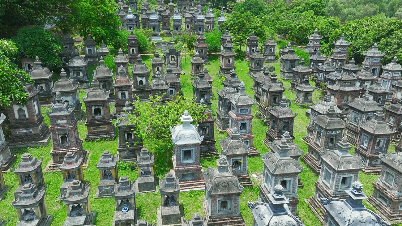 vuon-thap-chua-bo-da-1752476504.jpg