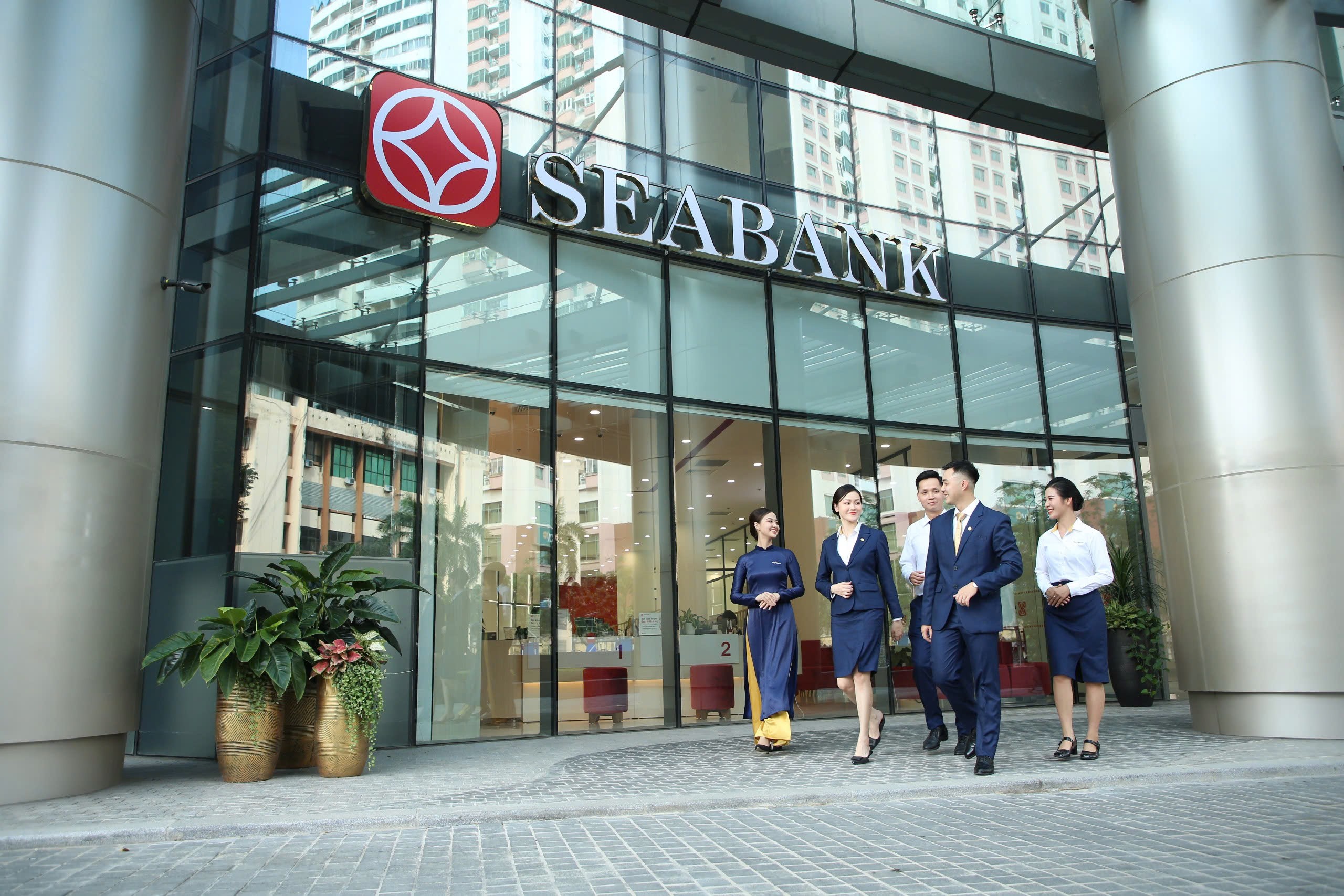 Chiến lược của SeABank giai đoạn 2021-2025 là phát triển nguồn nhân lực với mục tiêu hướng tới xây dựng đội ngũ nhân sự say khát vọng, đồng chí hướng