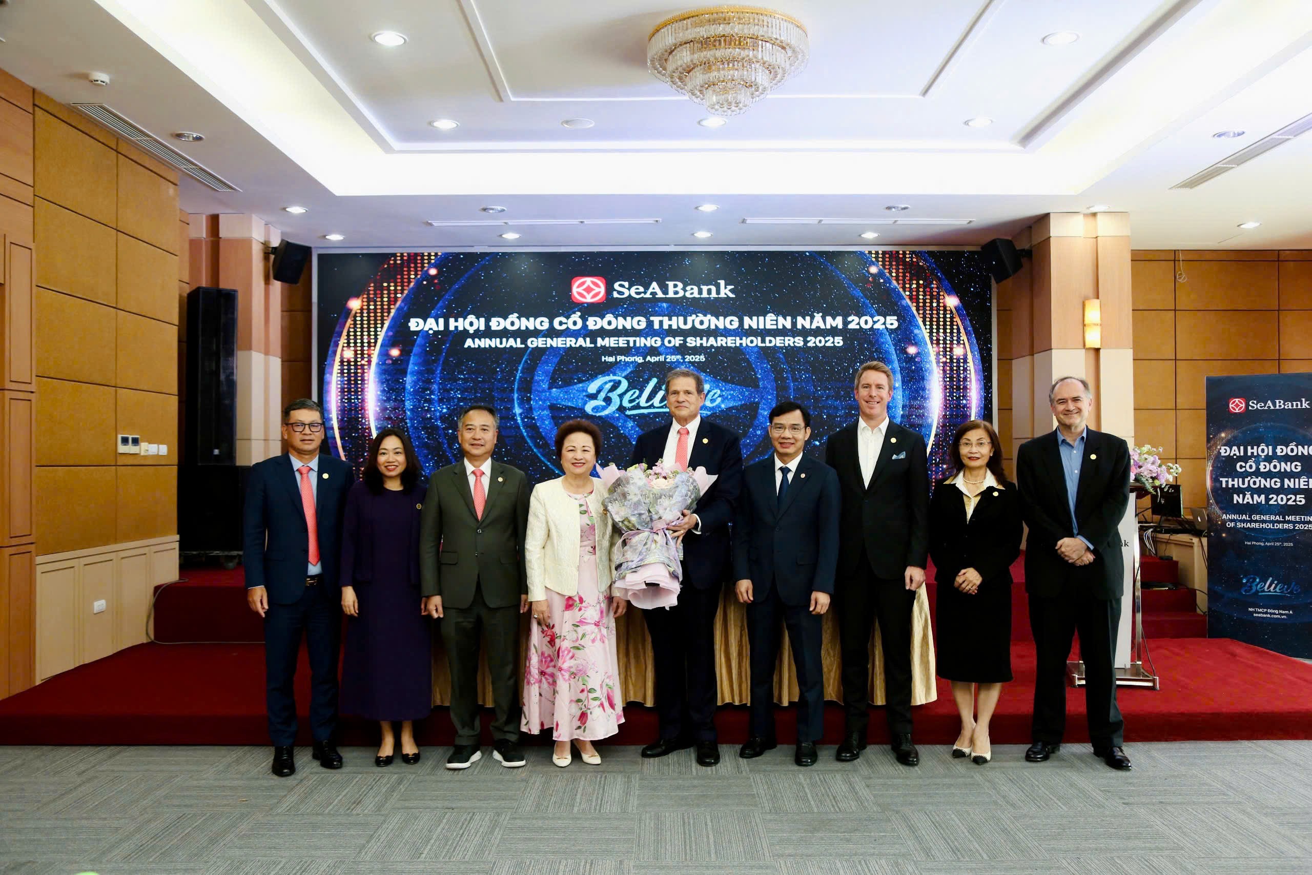 ĐHĐCĐ bầu bổ sung ông Matthew Sander Hosford (SN 1958, quốc tịch Mỹ) làm Thành viên độc lập HĐQT nhiệm kỳ 2023 - 2028