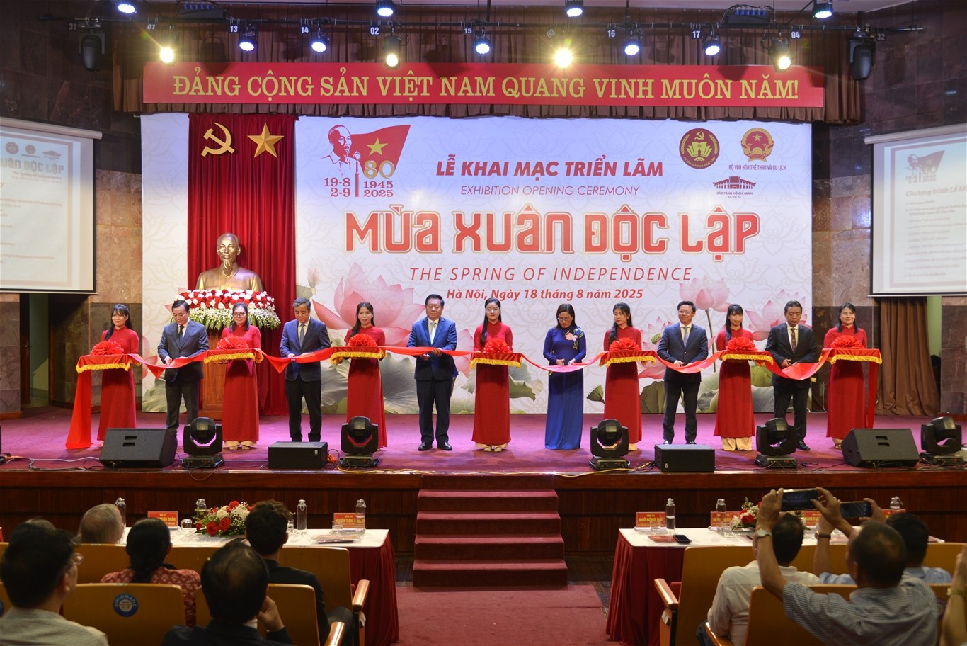 trien-lam-mua-xuan-doc-lap-sinhthainongnghiep-1-1755571270.JPG
