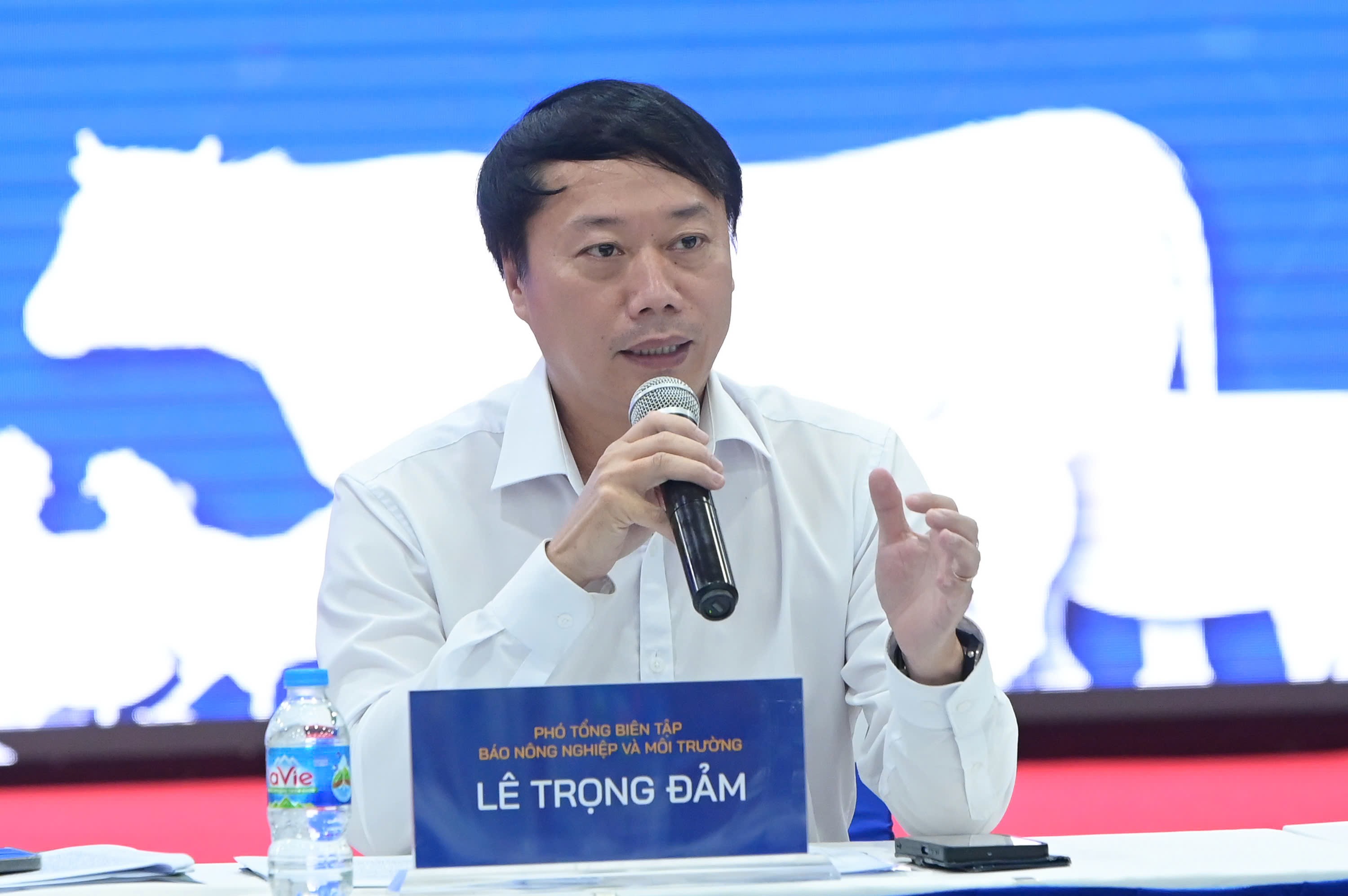 Nhà báo Lê Trọng Đảm - Phó Tổng Biên tập Báo Nông nghiệp và Môi trường