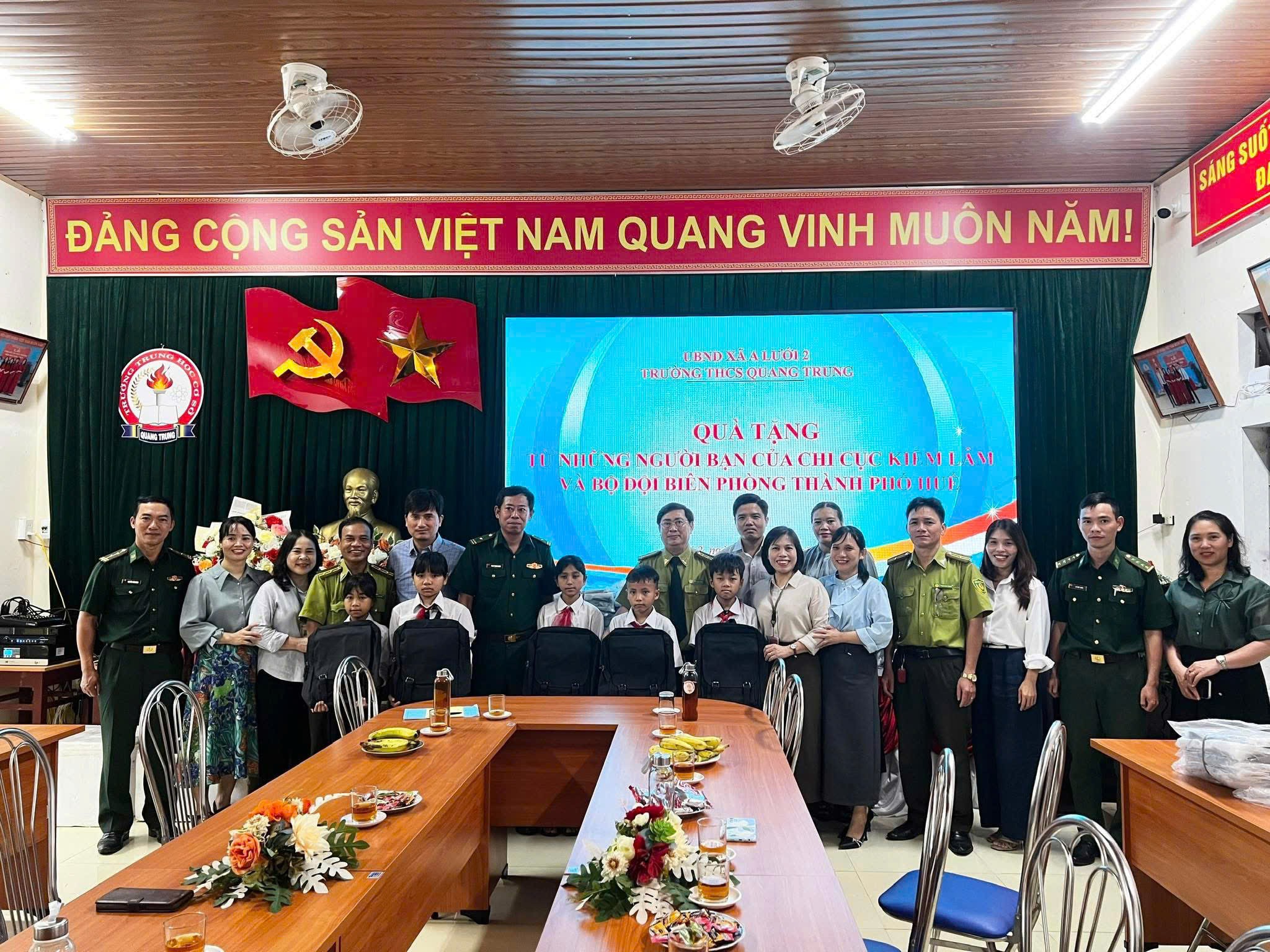 lan-toa-yeu-thuong-2-1761037827.jpg