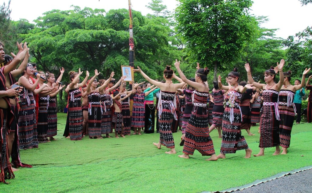 cong-dong-cac-dan-toc-hat-ve-nguoi-4-1777882700.jpg