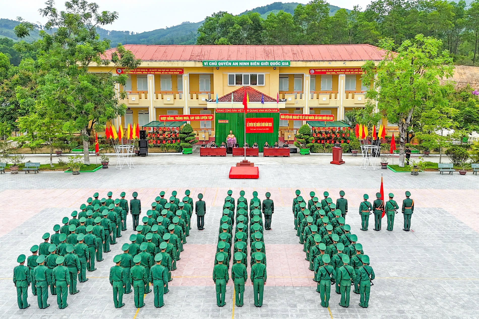 chien-si-moi-tuyen-the-stnn-2-1781078305.jpg