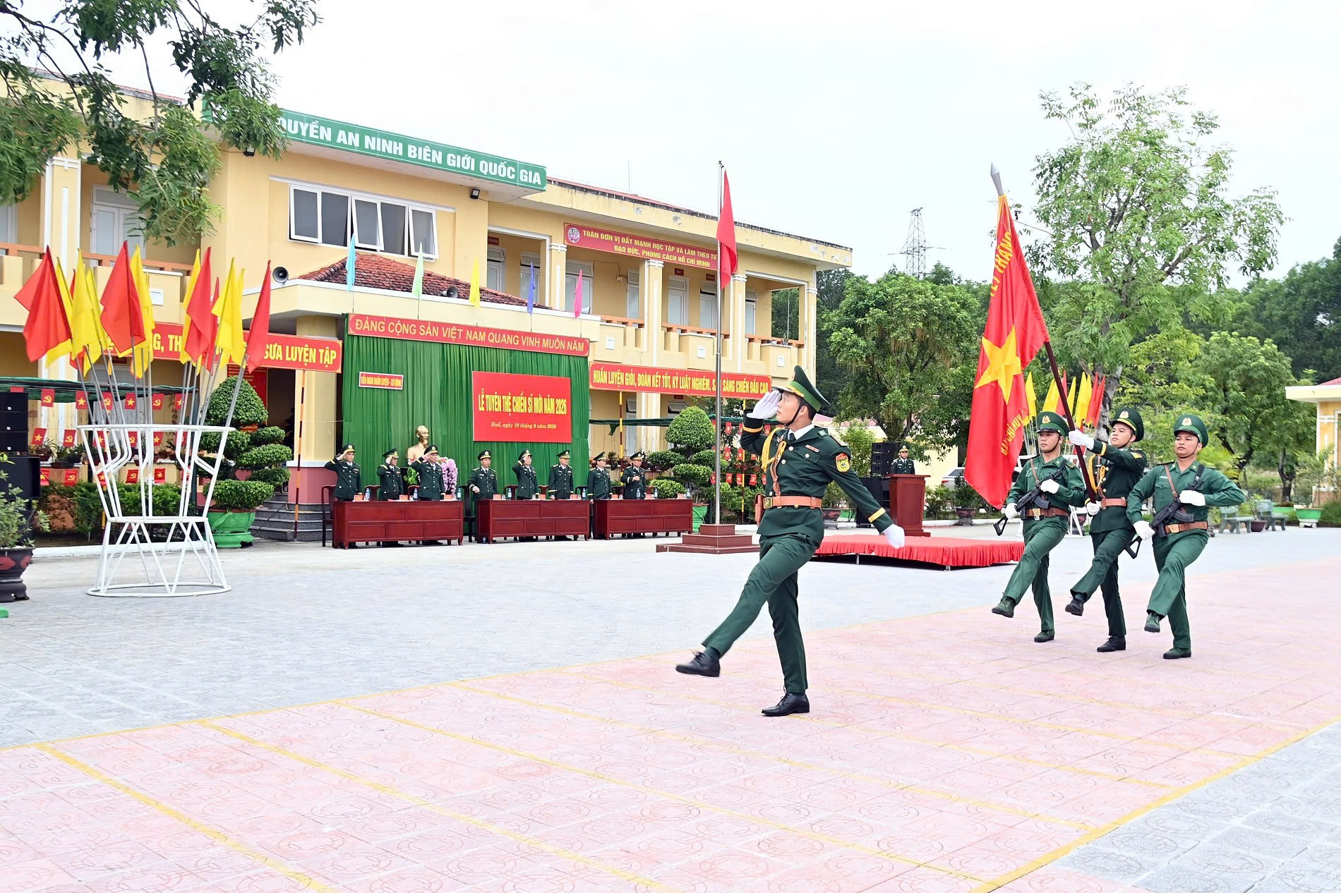 chien-si-moi-tuyen-the-stnn-6-1781078305.jpg