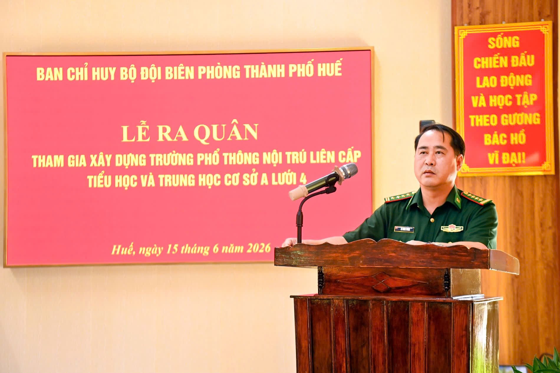 bo-doi-bien-phong-hue-ra-quan-ho-tro-thi-cong-truong-noi-tru-stnn-2-1781576294.jpg
