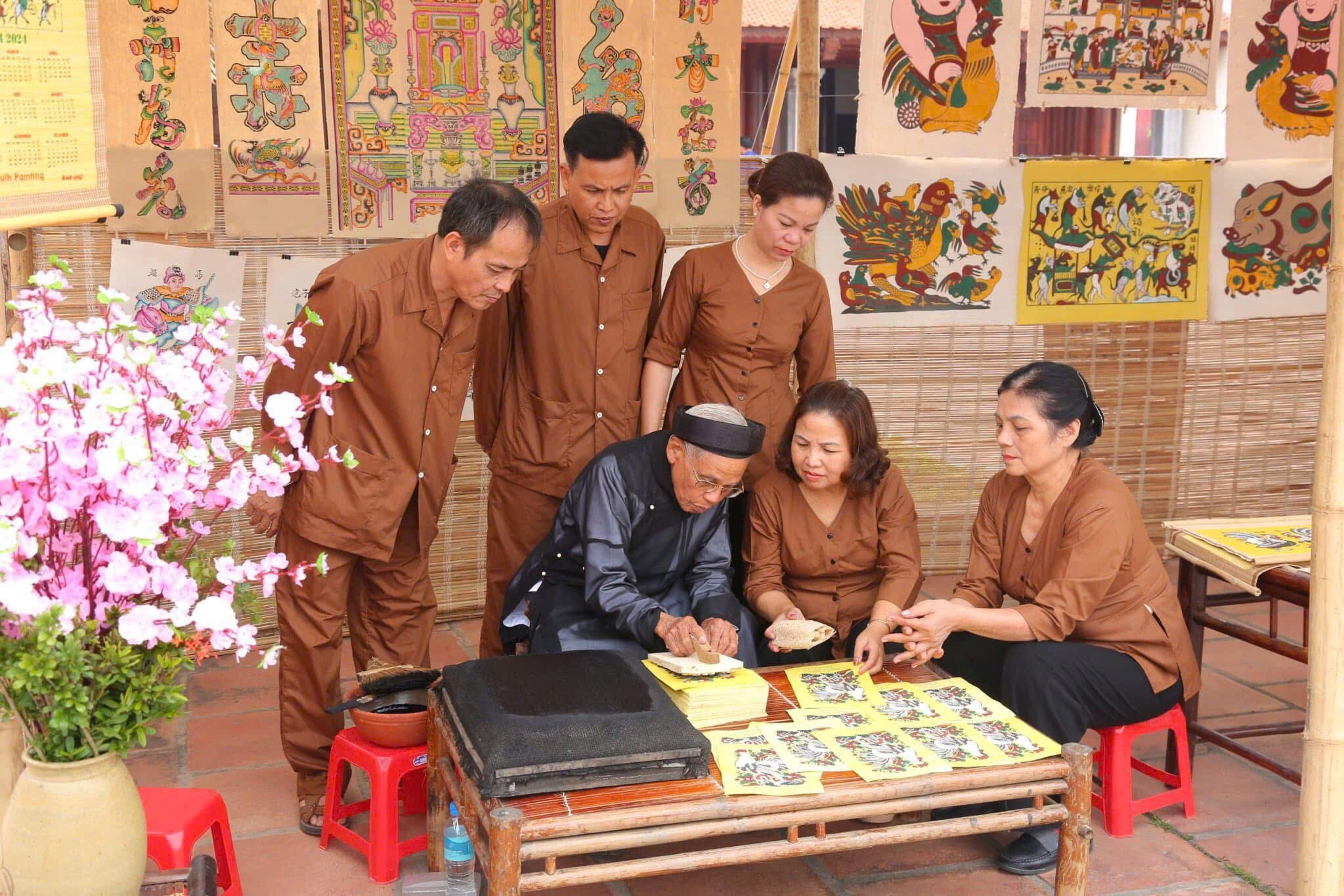 tranh-dong-ho-stnn-4-1783070495.jpg