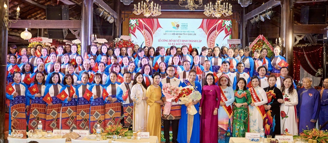ao-dai-dak-lak-1789437381.jpg