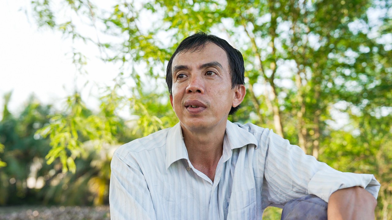 chan-dung-nguoi-thay-giao-nong-dan-1790673789.jpg