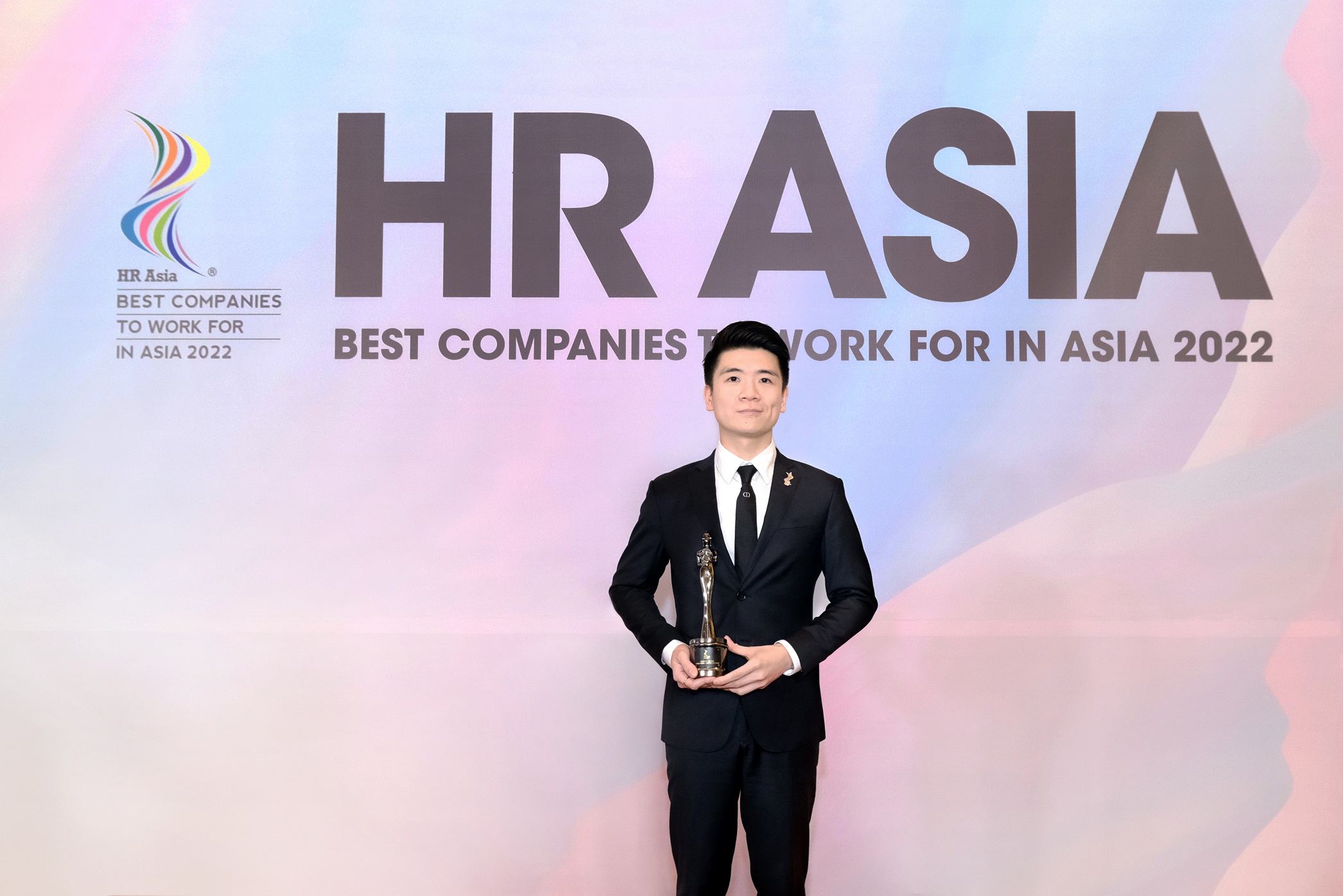 Lần thứ 2 được vinh danh "Nơi làm việc tốt nhất Châu Á" là sự ghi nhận cho những nỗ lực “phát triển con người” của SHB trong nhiều năm qua