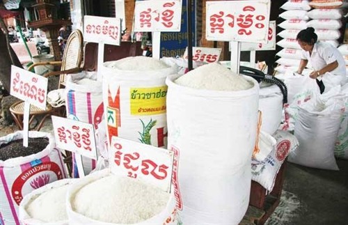Quy định mới về việc nhập khẩu mặt hàng gạo và lá thuốc lá khô có xuất xứ từ Vương quốc Campuchia
