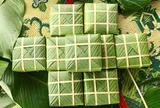 Nét đẹp truyền thống: Gói bánh chưng ngày Tết