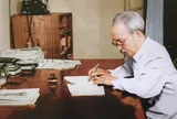 Chủ tịch Hồ Chí Minh là ánh sáng soi đường cho chúng ta đi