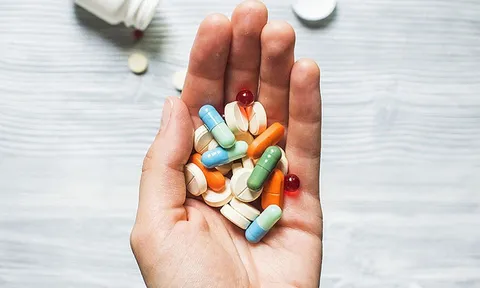 Cảnh giác với thuốc không rõ nguồn gốc bán tràn lan trên mạng