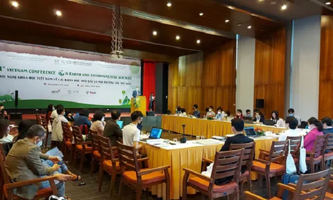 Hội nghị khoa học Trái Đất và Môi trường lần thứ nhất tại Quy Nhơn