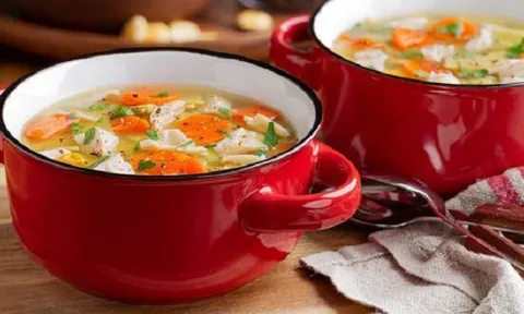 11 thực phẩm và đồ uống giúp làm dịu các triệu chứng COVID-19