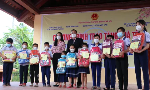 SHB hỗ trợ hộ nghèo, gia đình chính sách khó khăn và trẻ em có hoàn cảnh đặc biệt tại tỉnh Bến Tre