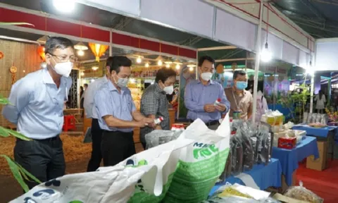 Liên kết 4 nhà trong phát triển sản phẩm OCOP và ngành hàng lúa gạo