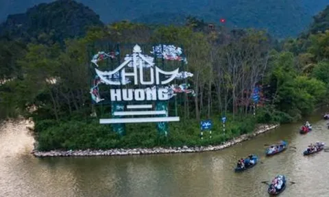 Lễ hội chùa Hương - tinh hoa tín ngưỡng dân tộc Việt