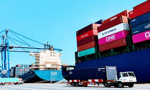 Doanh nghiệp ứng phó giá xăng, dầu tăng cao