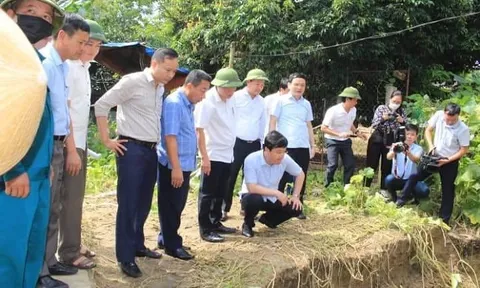 Xuất hiện hố “tử thần” đe dọa nhà dân: Chủ tịch UBND tỉnh Nghệ An chỉ đạo khẩn