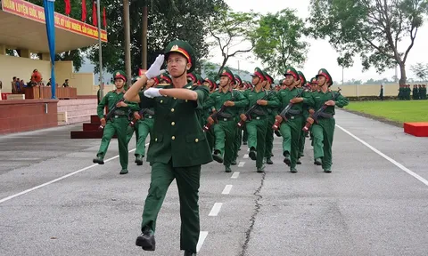 Thừa Thiên Huế: Các đơn vị tổ chức lễ tuyên thệ cho chiến sĩ mới năm 2022