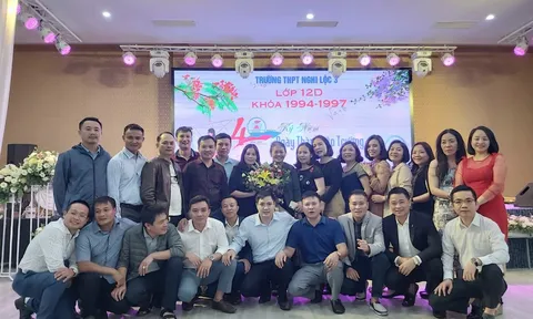 Thanh xuân không thể quay lại, nhưng luôn còn lại trong chúng ta của hiện tại và tương lai...