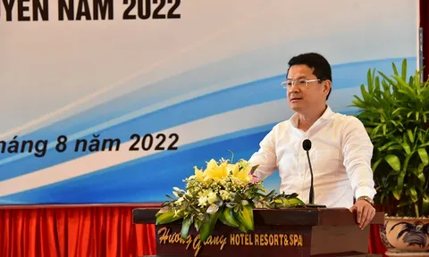Thừa Thiên Huế: Bàn giao 151 trạm đo mưa tự động phục vụ cảnh báo sớm mưa lũ