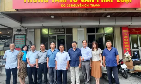 Chi nhánh 10, Trung tâm Tư vấn pháp luật (Hội Luật gia TP. Hà Nội) nêu cao vai trò chủ động trong công tác