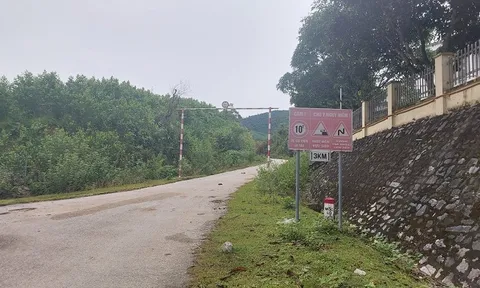 Thủy điện Nậm Pông đi vào hoạt động, barie và biển cấm mọc lên, đồng bào Quỳ Châu khốn đốn