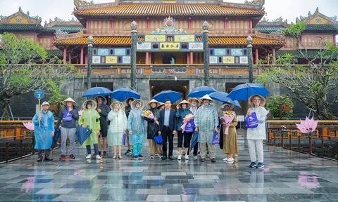 Huế đón đoàn khách du lịch tàu biển quốc tế sau hơn 2 năm do đại dịch
