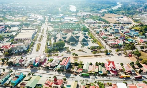 Trình Chính phủ đề án xây dựng Khu Kinh tế thương mại xuyên biên giới chung Lao Bảo – Đensavan