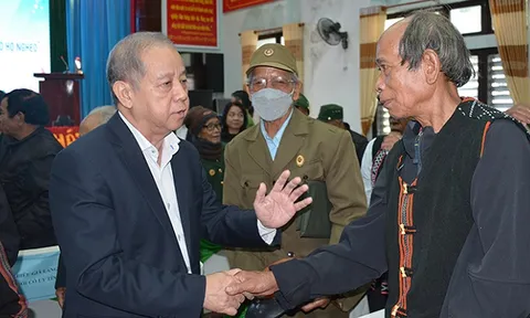 Phát động phong trào “Dòng họ, làng, bản không có hộ nghèo”
