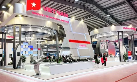 Viettel trình diễn nhiều sản phẩm công nghệ tại Triển lãm Quốc phòng Quốc tế 2022