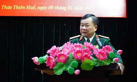Thượng tướng Hoàng Xuân Chiến kiểm tra, chúc Tết lực lượng vũ trang tại Thừa Thiên Huế