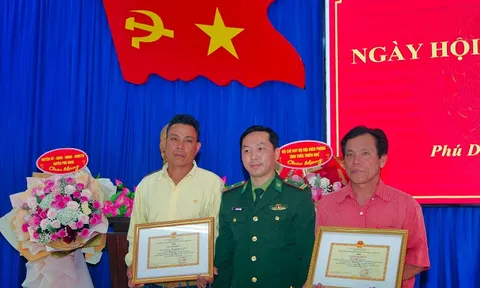 Ấm áp Ngày hội Biên phòng toàn dân