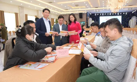 Nghệ An: Tư vấn hướng nghiệp, giải quyết việc làm cho hơn 300 lao động