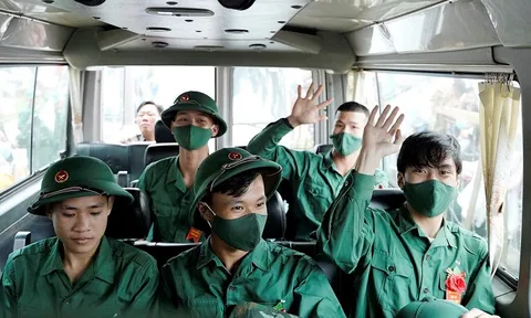 Rộn ràng ngày hội tòng quân
