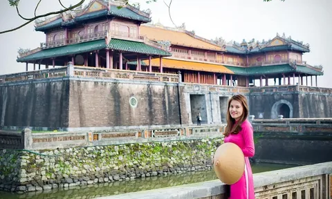 Khẳng định vị trí của Áo dài Huế trong dòng chảy văn hóa vùng đất Cố đô