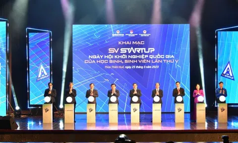 Thủ tướng dự lễ khai mạc Ngày hội khởi nghiệp quốc gia của học sinh, sinh viên lần thứ V tại Huế