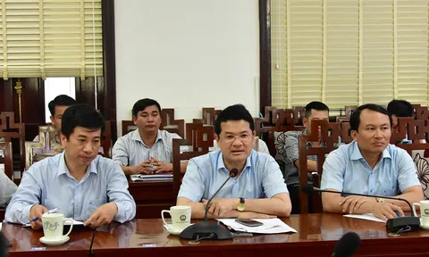 Hợp tác khai thác, chế biến than bùn ổn định, bền vững