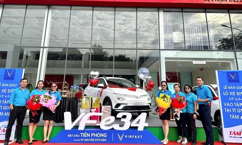 TP. Huế nghiên cứu đưa taxi điện vào hoạt động thúc đẩy phát triển giao thông xanh