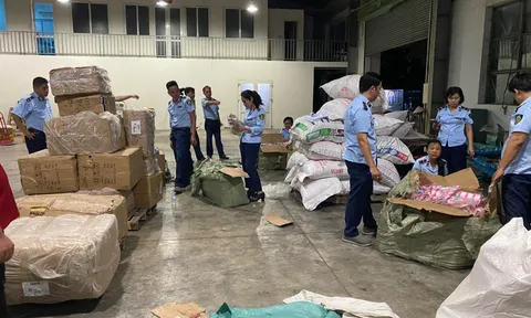 TP.HCM: Thu giữ số lượng lớn hàng hóa nghi “nhập lậu” tại một điểm kinh doanh của Viettel Logistics