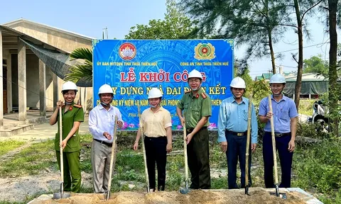 Khởi công xây dựng nhà đại đoàn kết cho hộ gia đình có hoàn cảnh khó khăn tại huyện Phú Vang (Thừa Thiên Huế)