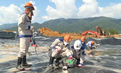 Nỗ lực xử lý đất tồn dư dioxin tại sân bay A Sho (huyện A Lưới, Thừa Thiên Huế)